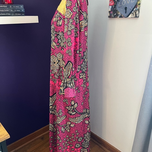 Vonda Plus Size Maxi Dress - Picture 5 of 10